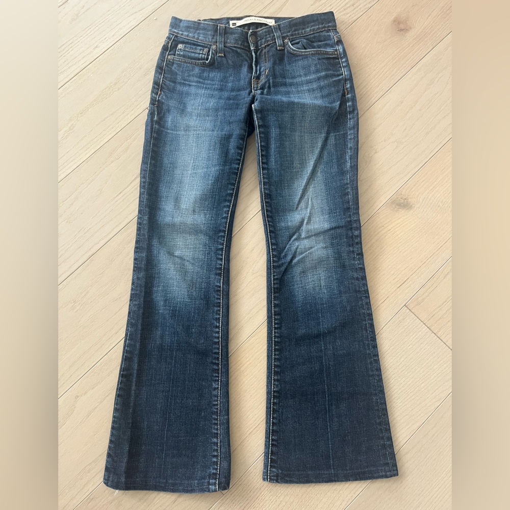 GAP Women's Flare Jeans in Medium Blue Wash
